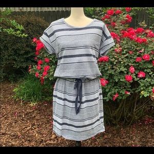 OLD NAVY SHORT SLEEVE NAVY/WHITE STRIPED DRESS WITH FRONT TIE SIZE L